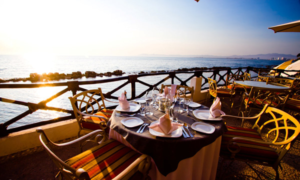 Costa Sur Resort And Spa bar de plage