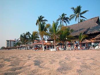 Crown Paradise Club Puerto Vallarta exterior