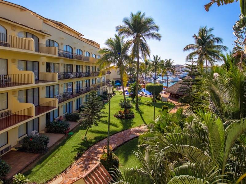 Flamingo Vallarta Hotel And Marina pool