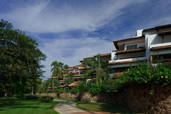 Vamar Vallarta exterior