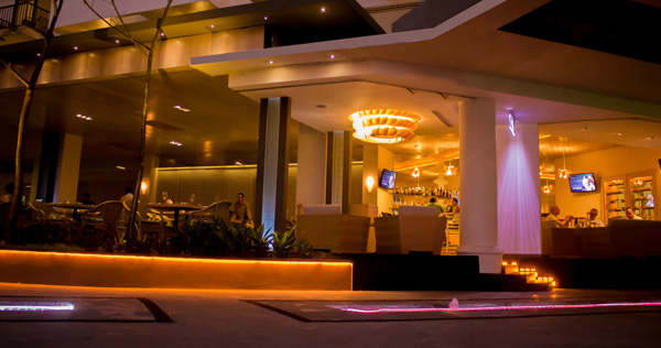 Villa Premiere Hotel exterior