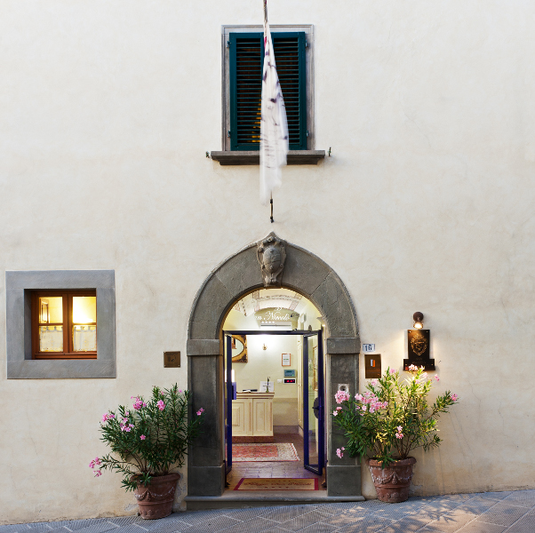 Palazzo San Niccolo entrance