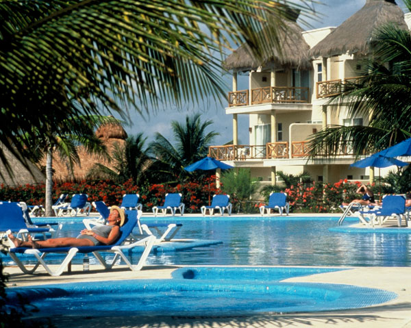 Akumal Bay Beach and Wellness Resort exterior