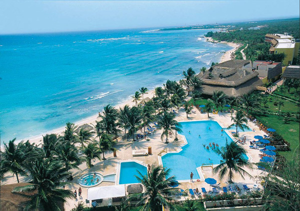 Akumal Beach Resort exterior