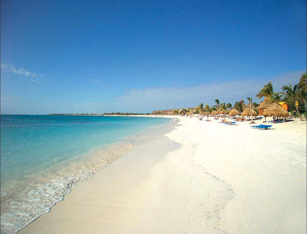 Akumal Beach Resort exterior