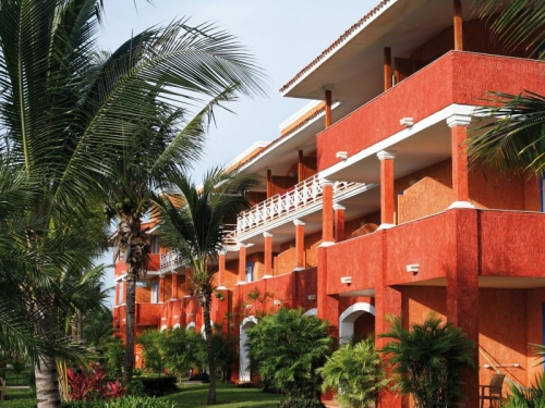 Barcelo Maya Beach Resort exterior