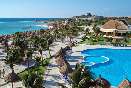 Grand Bahia Principe Tulum piscine