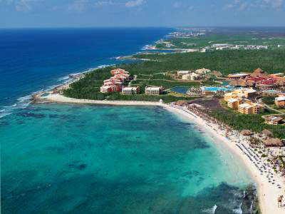 Grand Palladium Riviera exterior aerial