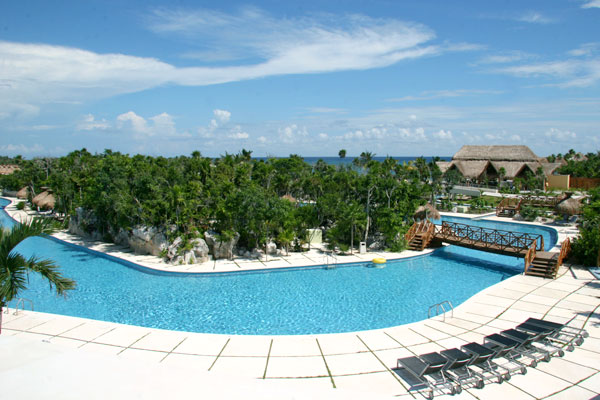 Grand Sirenis Riviera Maya exterior