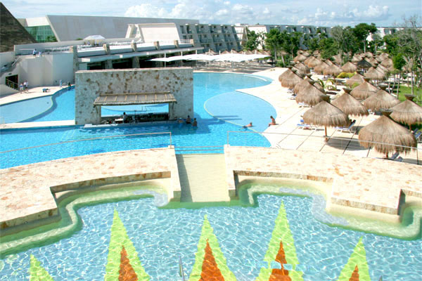 Grand Sirenis Riviera Maya exterior