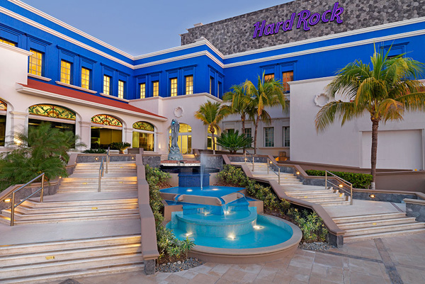 Aventura Spa Palace exterior