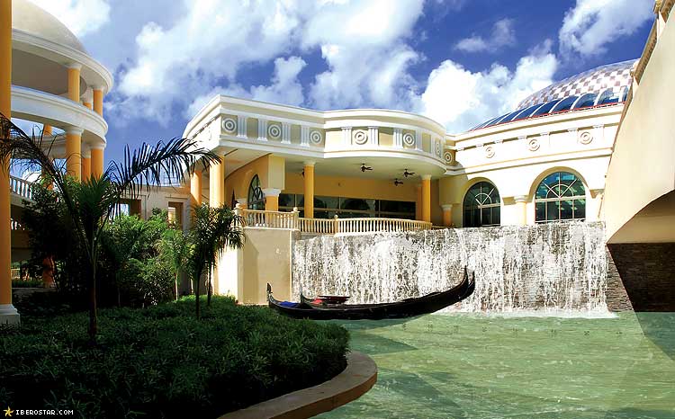 Iberostar Grand Hotel Paraiso exterior