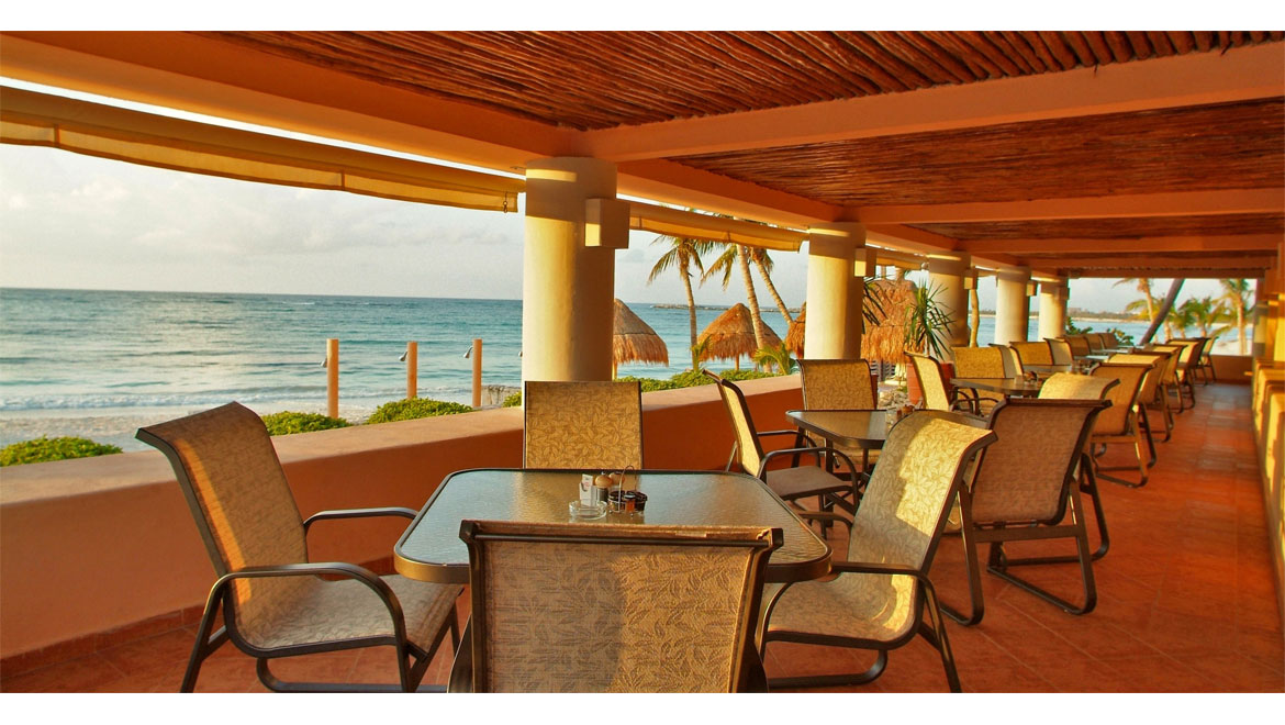 Omni Puerto Aventuras Beach Resort exterior