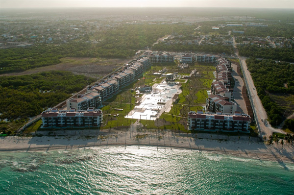 Pure Mareazul exterior aerial