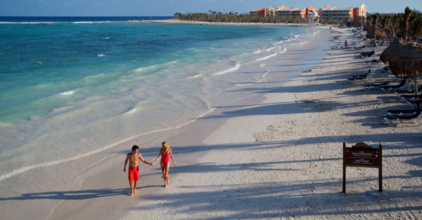 Royal Suites Yucatan exterior