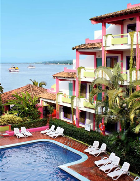 Decameron Los Cocos pool