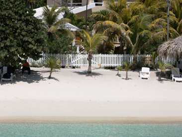 Paradise Beach Hotel And Resort beach 2