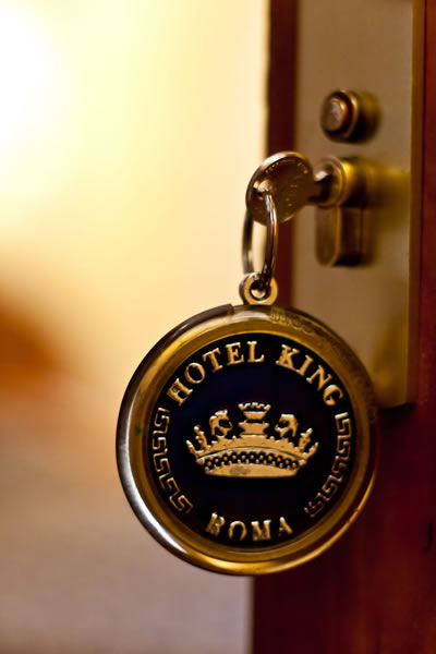 Hotel King door