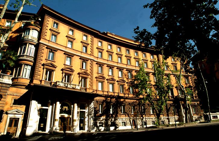 Hotel Majestic Roma exterior