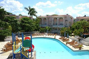Franklyn D Resort pool