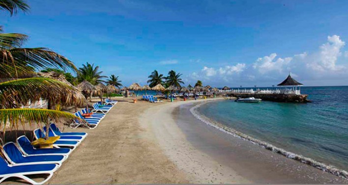 Royal Decameron Club Caribbean piscine