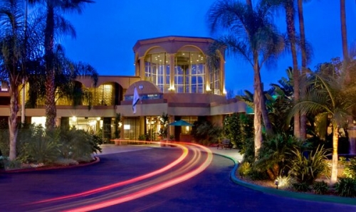 Handlery Hotel San Diego exterior at night