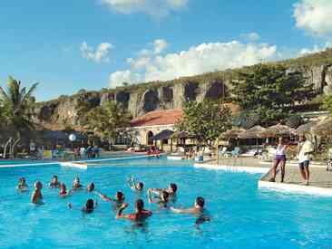 Club Bucanero piscine