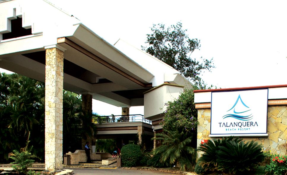 Talanquera Resort entrance