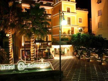 Hotel Michelangelo entrée