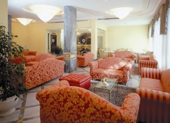 Hotel Zi Teresa reception 