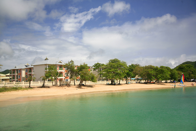 Bay Gardens Beach And Spa extérieur 2