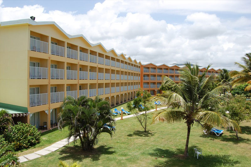 Coconut Bay pool