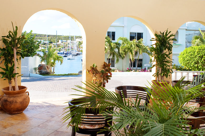 Oyster Bay Beach entrance