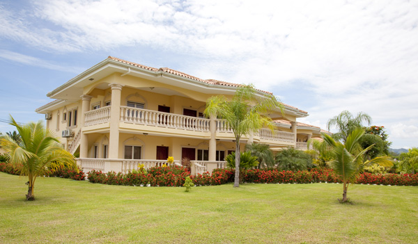 LA ENSENADA BEACH RESORT exterior