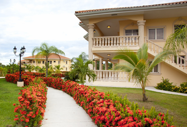 LA ENSENADA BEACH RESORT exterior