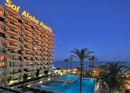 Sol Aloha Puerto exterior at night 