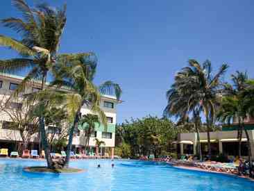Hotel Club Tropical piscine