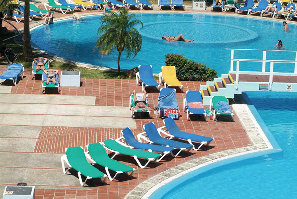 Hotel Villa Cuba exterior