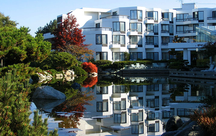 Inn At Laurel Point exterior