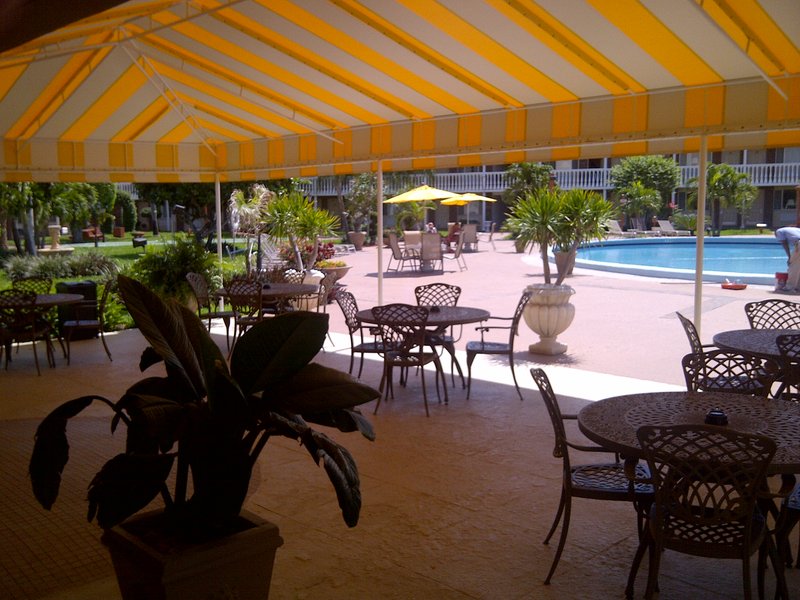 Best Western Palm Beach Lakes exterior