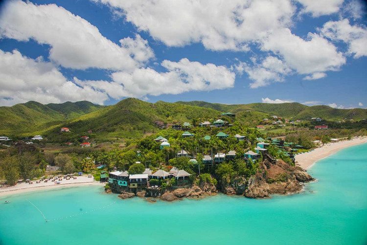 Cocos Hotel