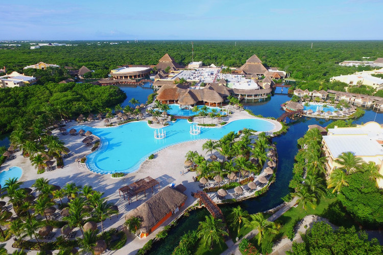 Grand Palladium White Sands