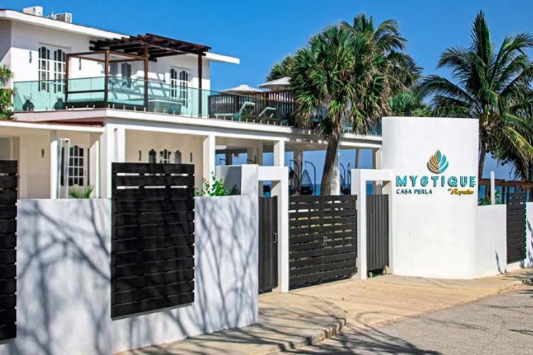 Mystique Casa Perla