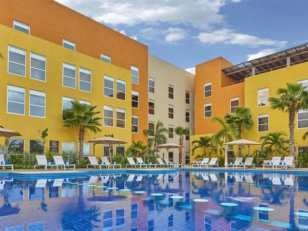 City Express Plus N Suites