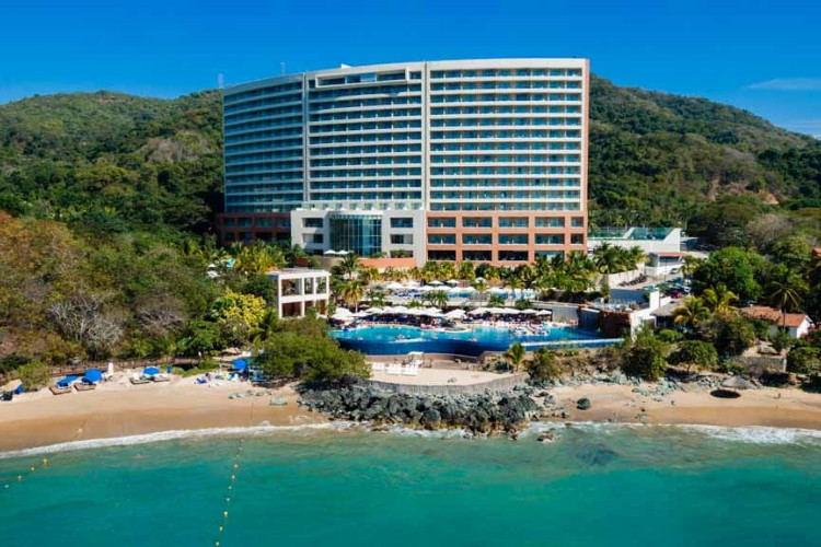 Azul Ixtapa Grand Resort
