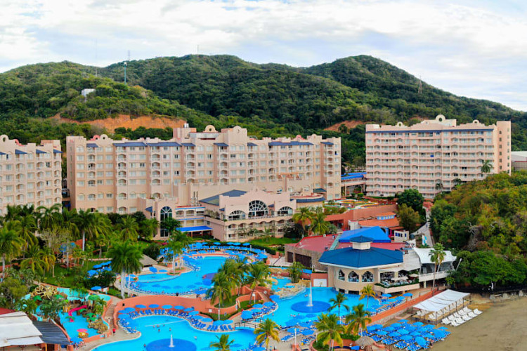 Azul Ixtapa Resort